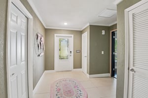 Robin Ave-S0503-004.jpg