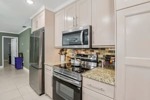 Robin Ave-S0503-015.jpg