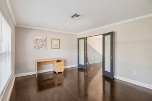 Robin Ave-S0503-019.jpg