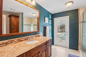 Robin Ave-S0503-023.jpg