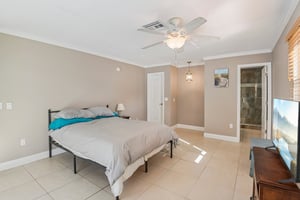 Robin Ave-S0503-030.jpg