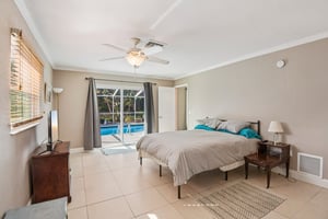 Robin Ave-S0503-031.jpg