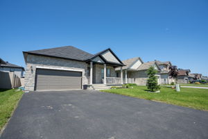  Photo 0