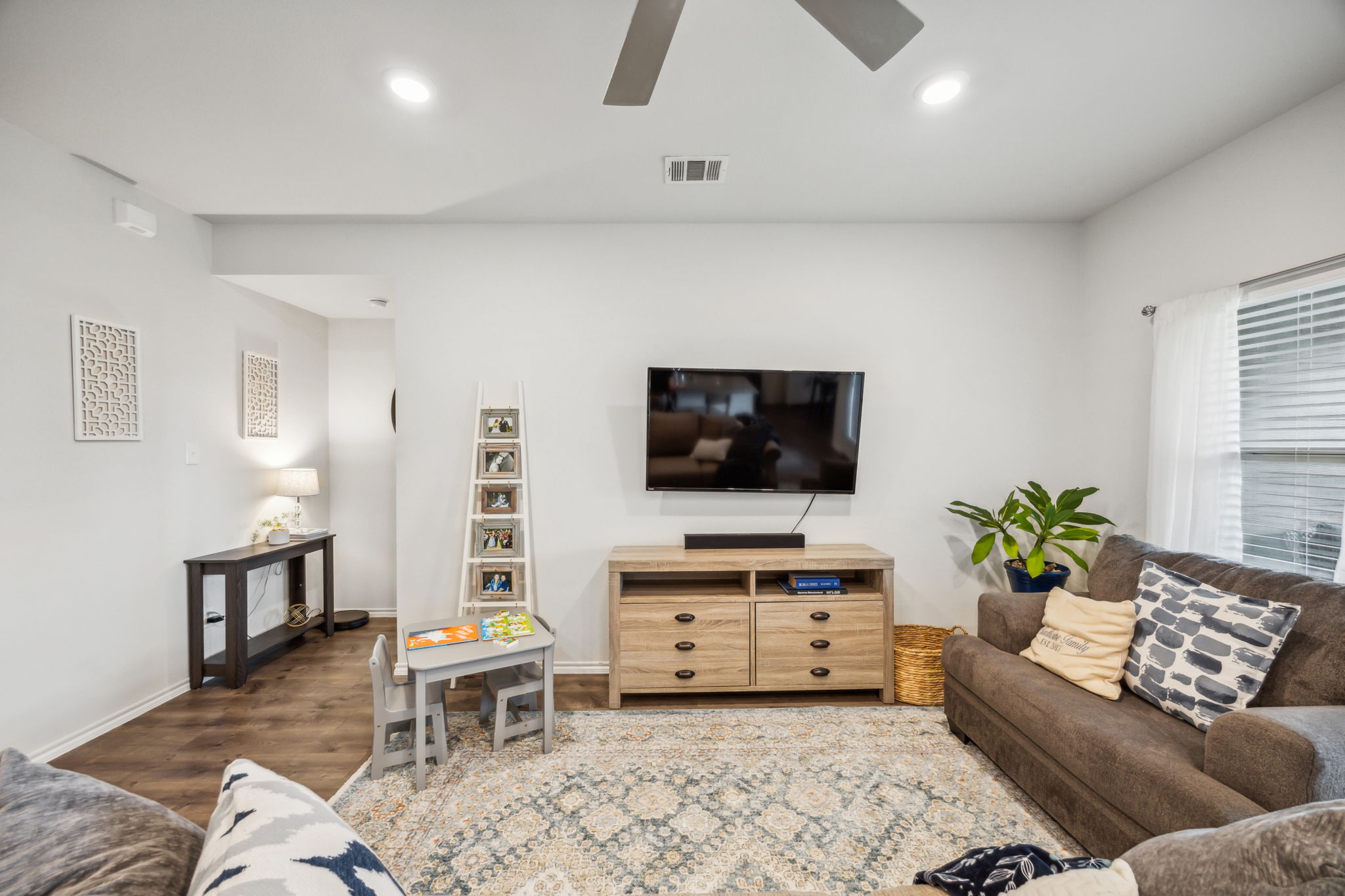 804Rustic_024