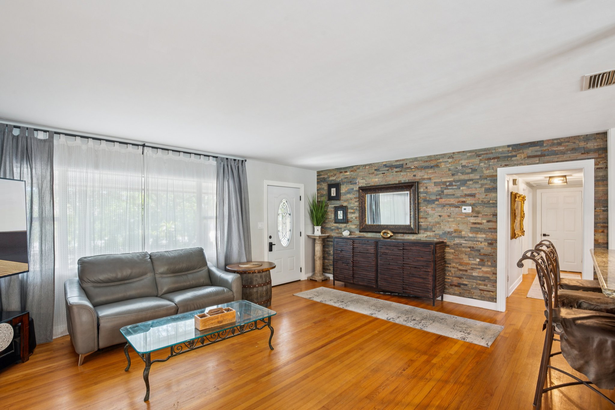 Woodruff Ave-S1704-004.jpg