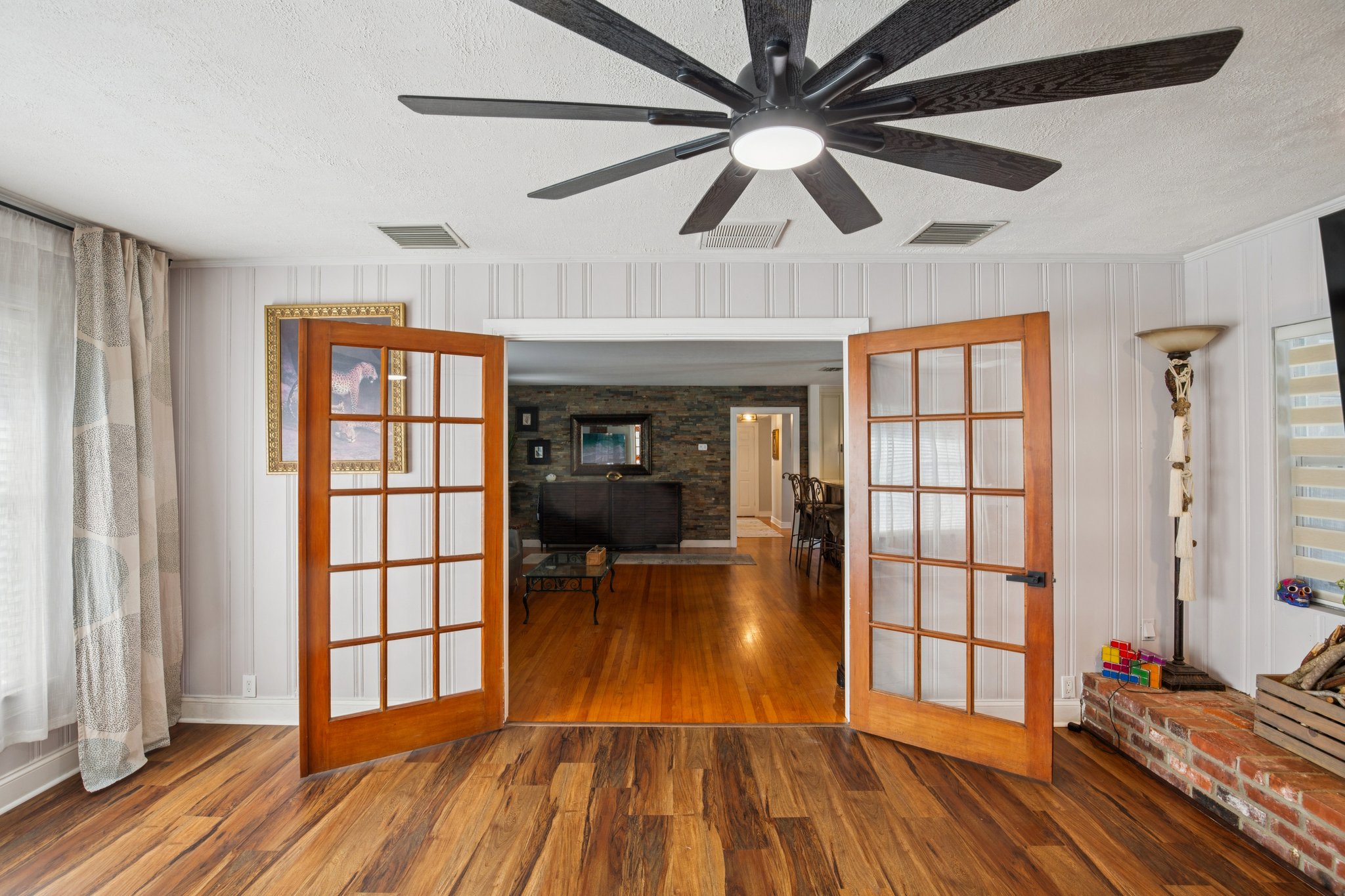 Woodruff Ave-S1704-009.jpg