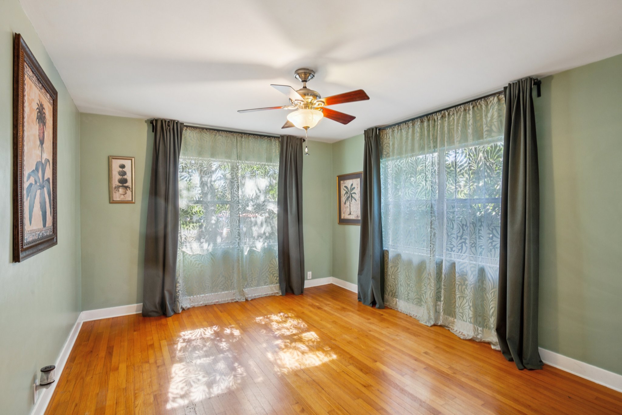 Woodruff Ave-S1704-019.jpg