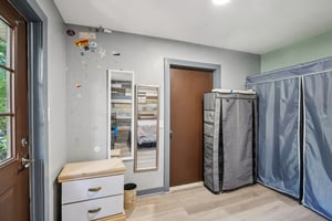 Woodruff Ave-S1704-031.jpg