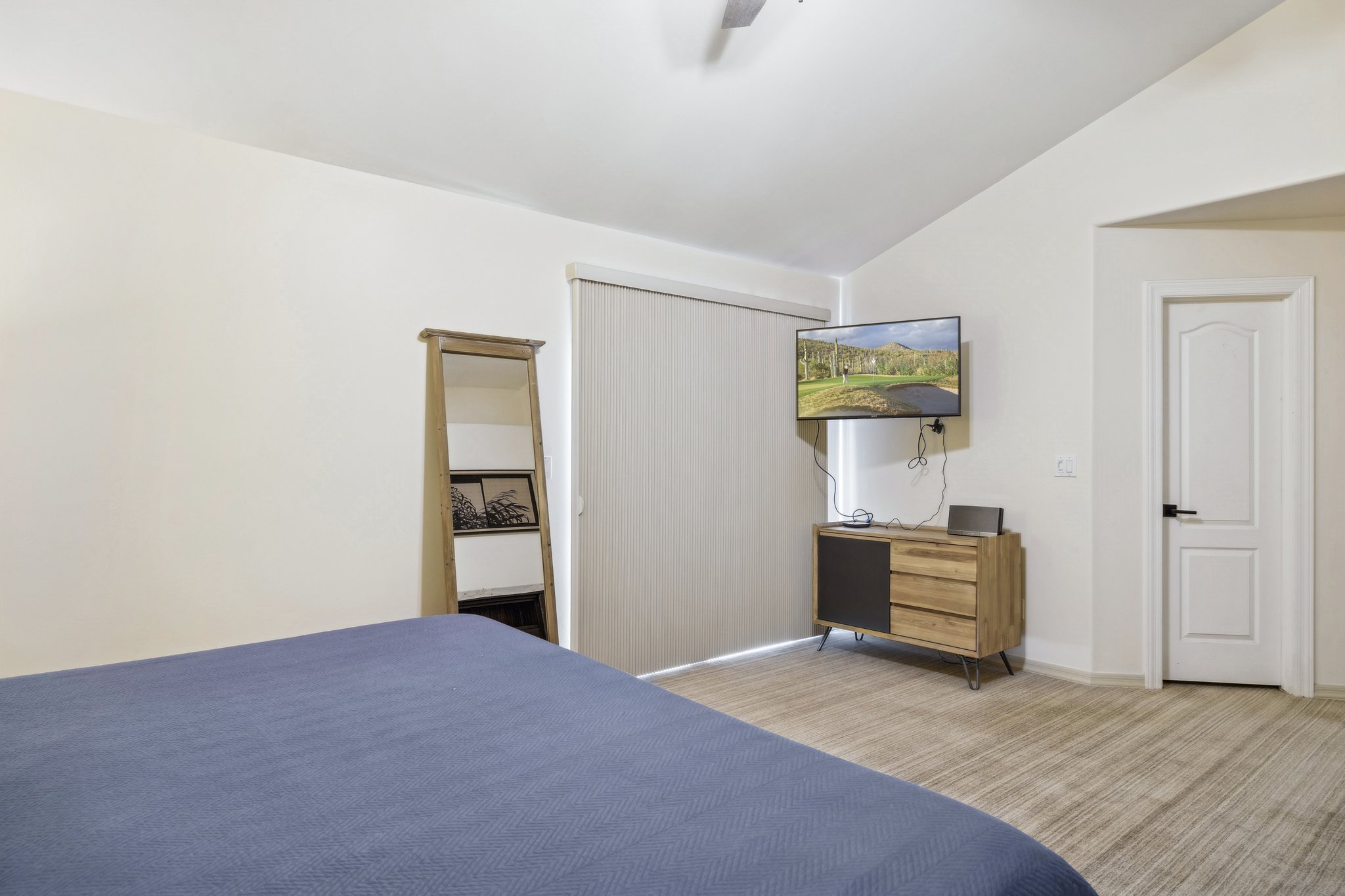 8041 E Del Tornasol Dr - 012.jpg