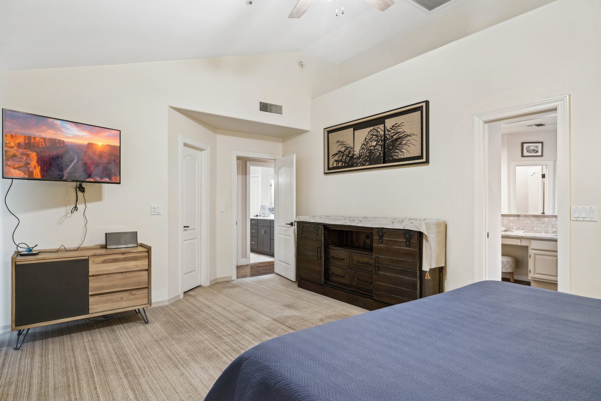 8041 E Del Tornasol Dr - 013.jpg