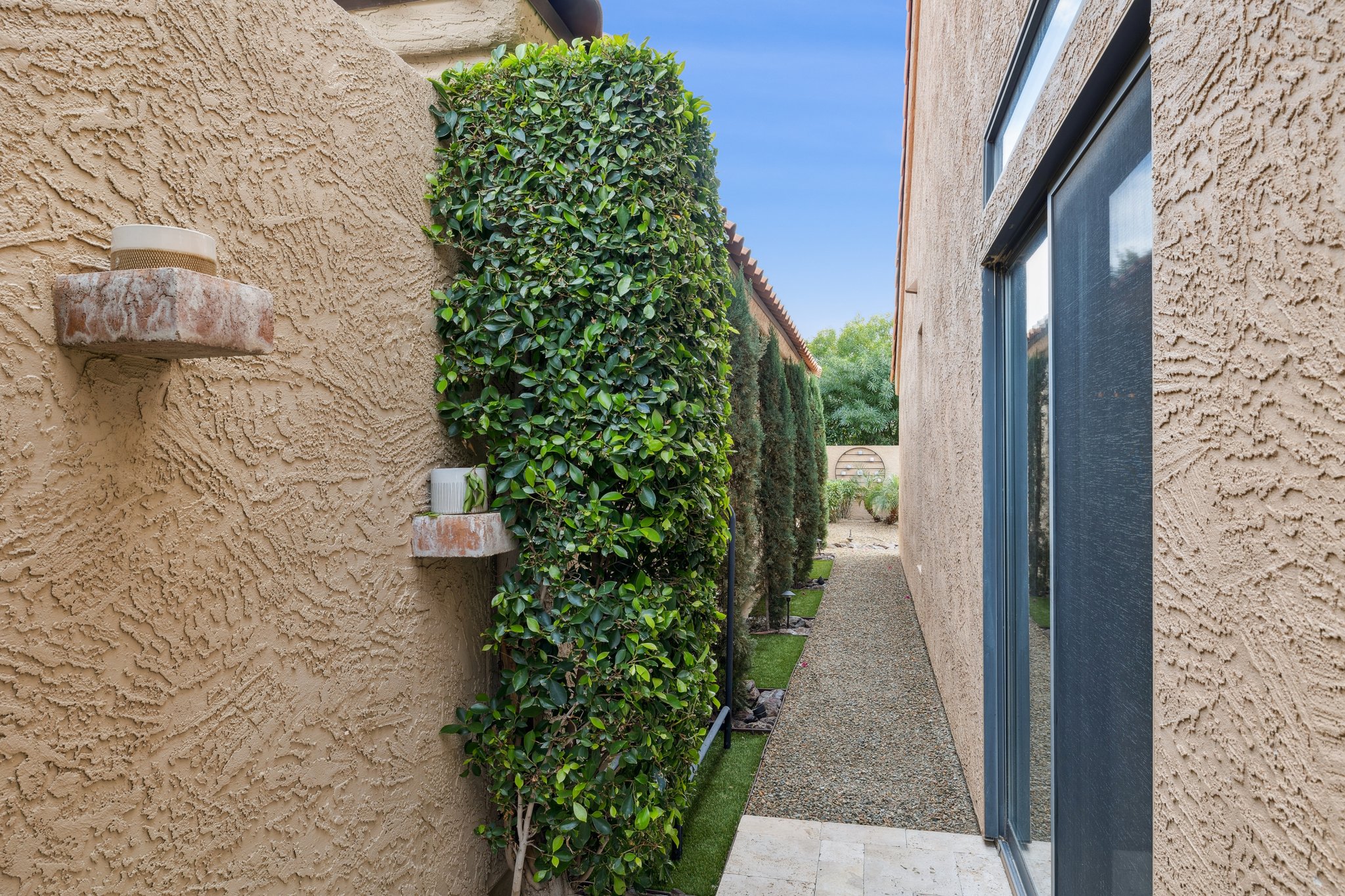 8041 E Del Tornasol Dr - 011 (2).jpg