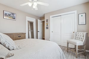 8041 E Del Tornasol Dr - 019.jpg