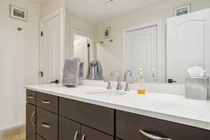 8041 E Del Tornasol Dr - 021.jpg