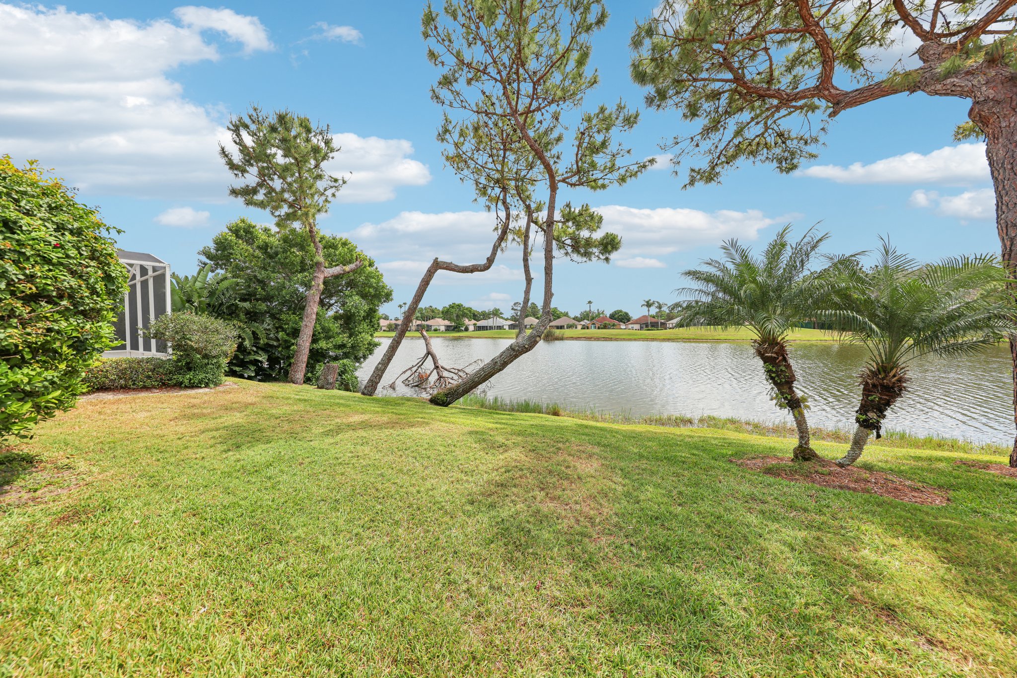 Pine Hollow Dr-1104-057.jpg