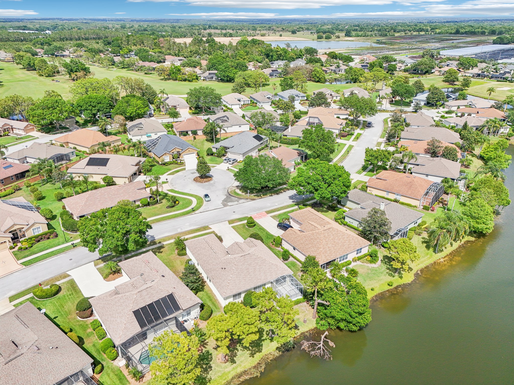 Pine Hollow Dr-1104-074.jpg