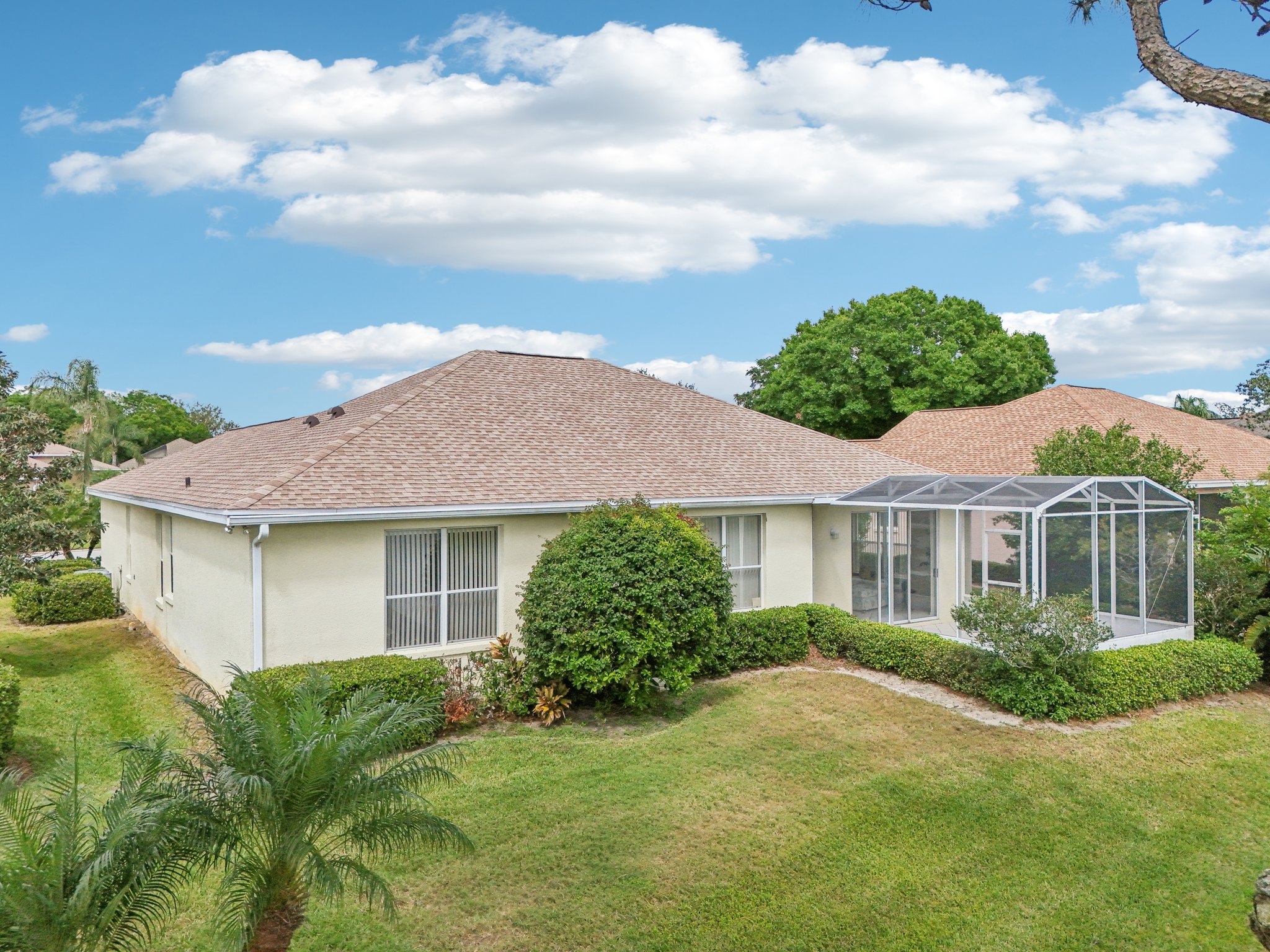 Pine Hollow Dr-1104-085.jpg