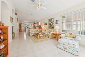 Pine Hollow Dr-1104-013.jpg