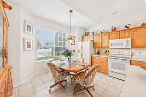 Pine Hollow Dr-1104-021.jpg