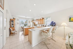 Pine Hollow Dr-1104-023.jpg