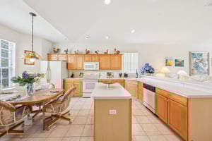 Pine Hollow Dr-1104-026.jpg
