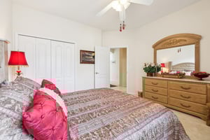 Pine Hollow Dr-1104-047.jpg