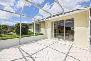 Pine Hollow Dr-1104-052.jpg