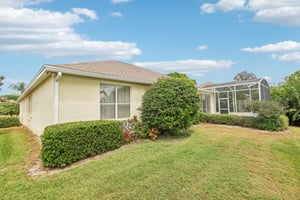 Pine Hollow Dr-1104-053.jpg