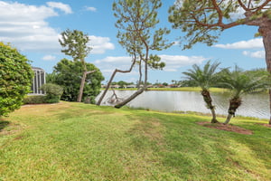 Pine Hollow Dr-1104-057.jpg