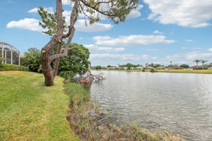 Pine Hollow Dr-1104-060.jpg