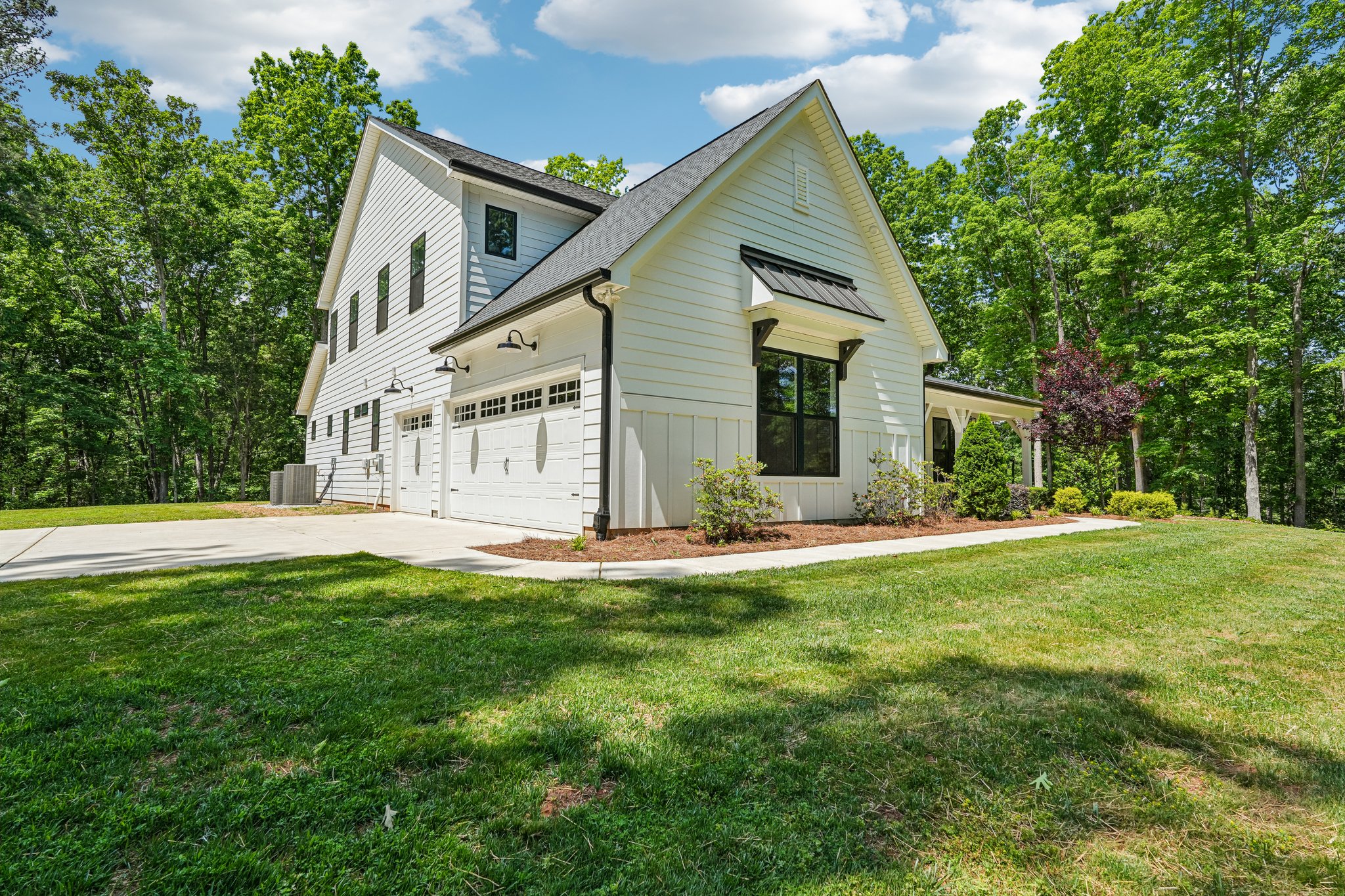 Catawba Cove Dr-S0105-008.jpg