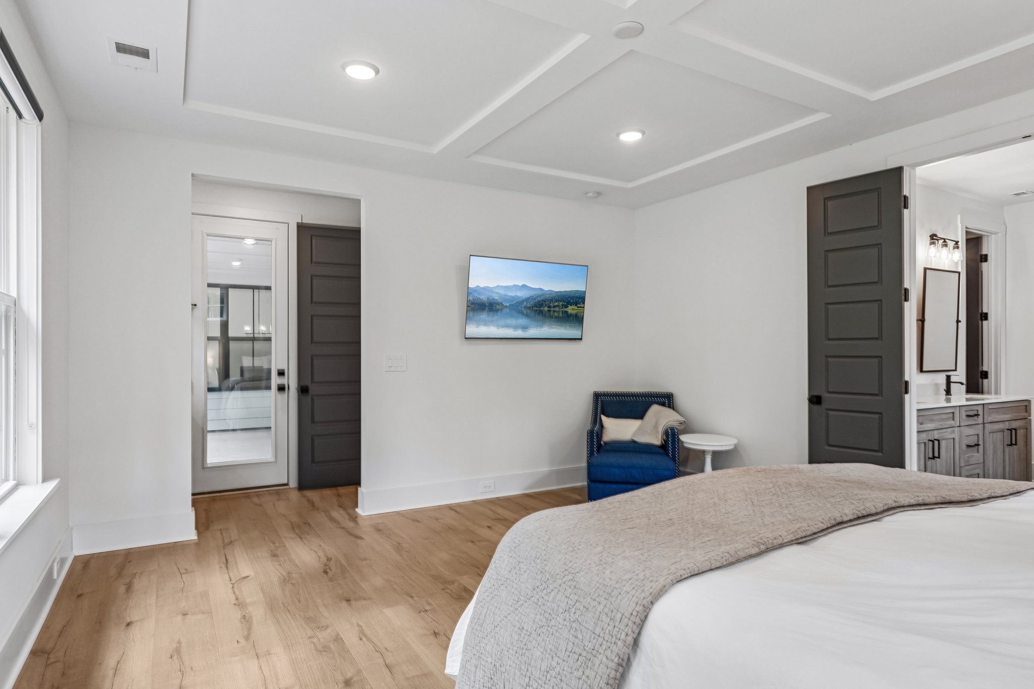 Catawba Cove Dr-S0105-041.jpg