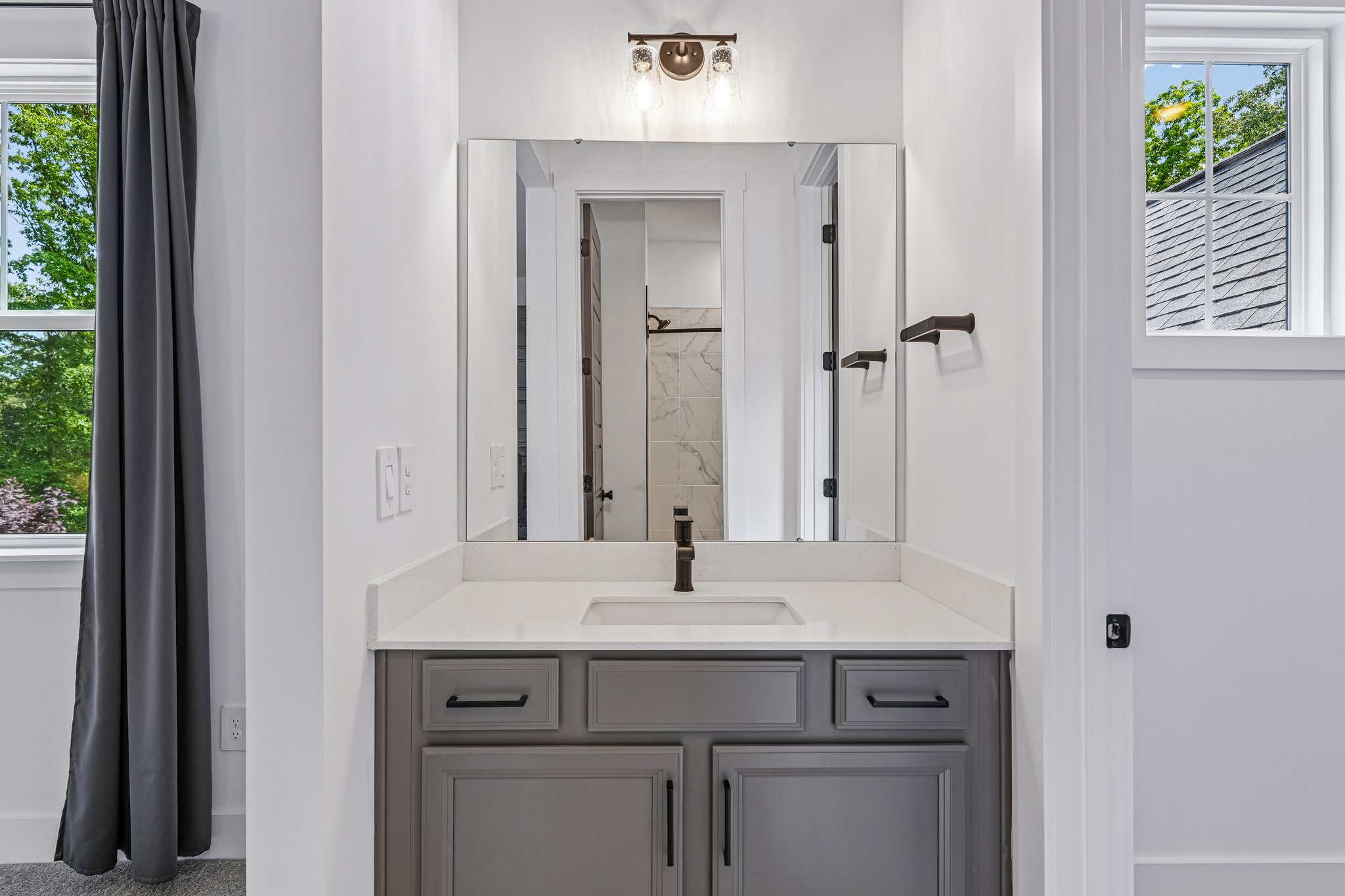 Catawba Cove Dr-S0105-077.jpg