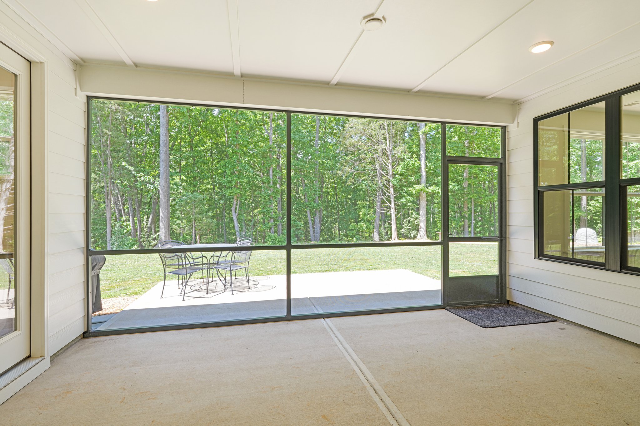 Catawba Cove Dr-S0105-088.jpg