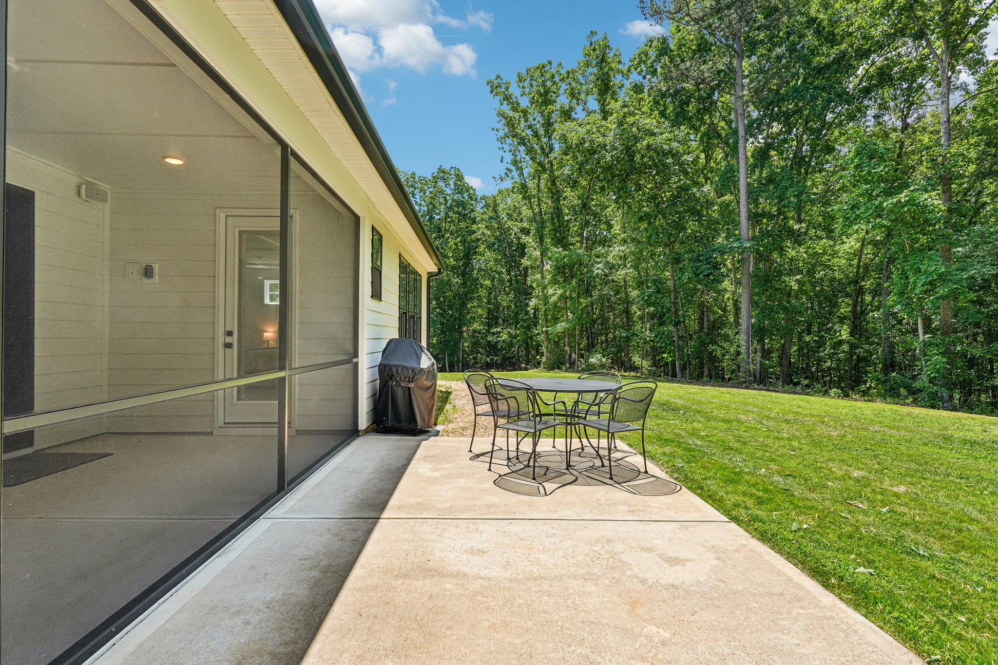 Catawba Cove Dr-S0105-091.jpg
