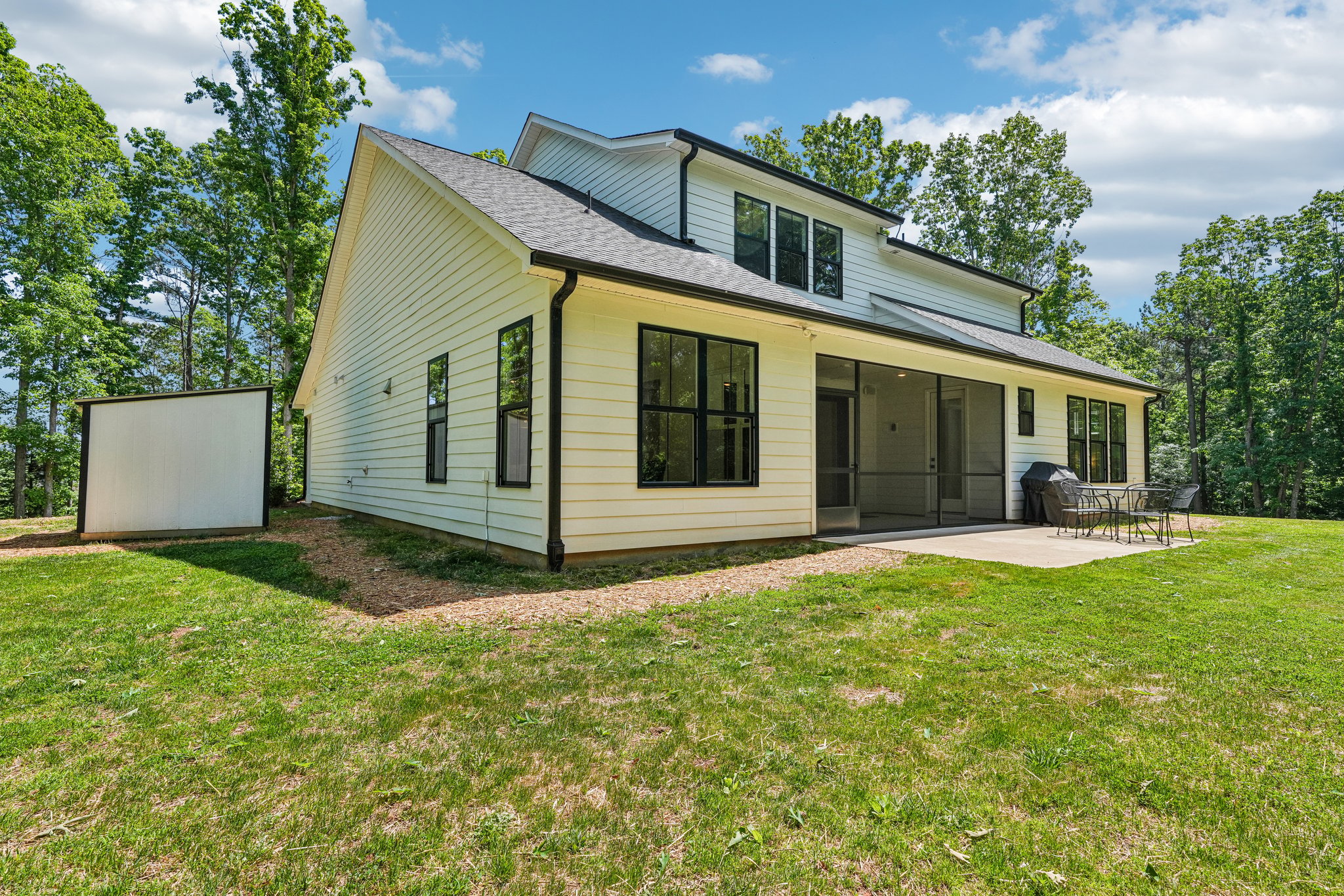 Catawba Cove Dr-S0105-093.jpg