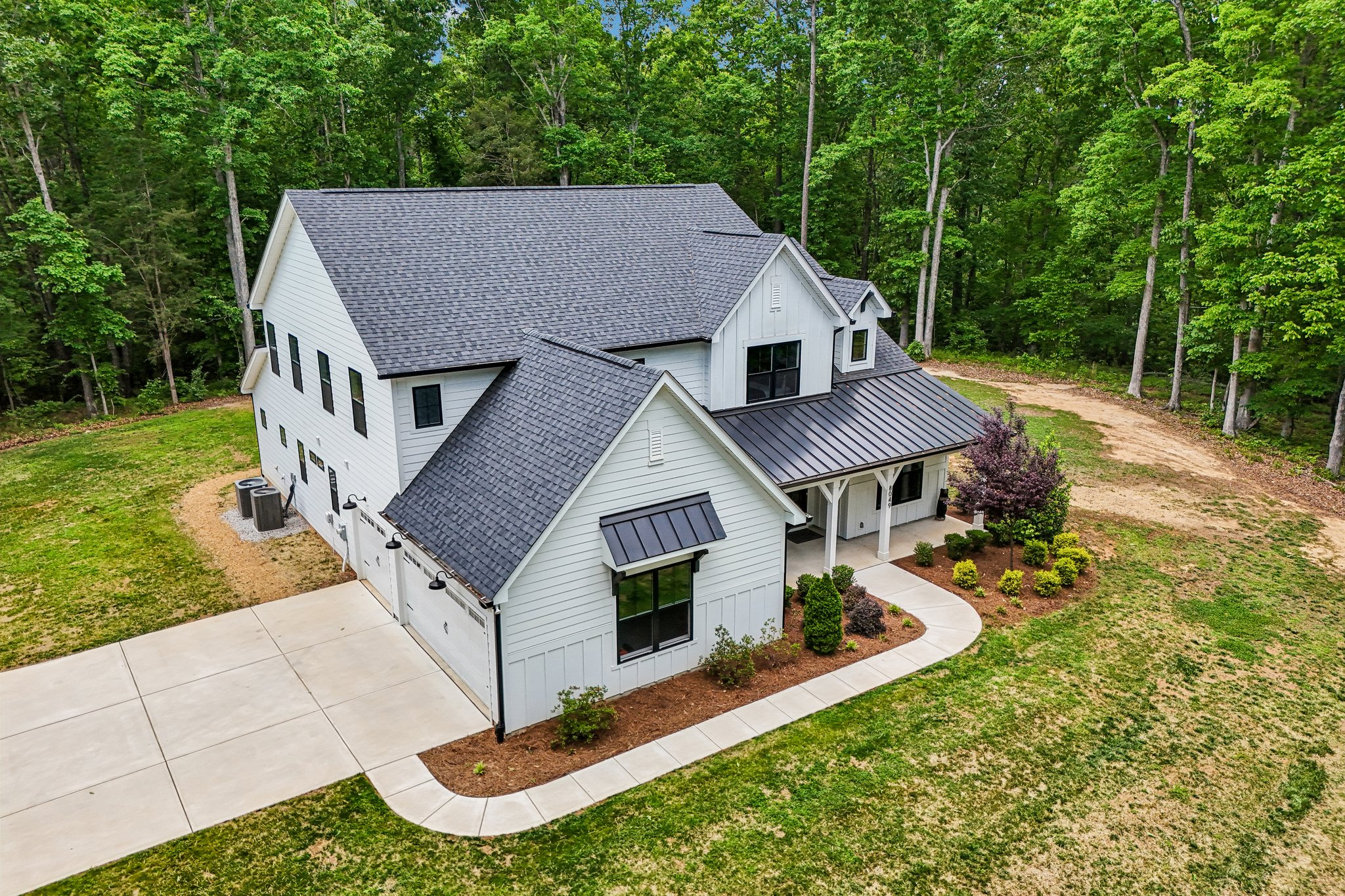 Catawba Cove Dr-S0105-109.jpg