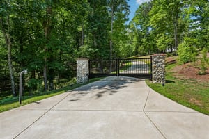 Catawba Cove Dr-S0105-002.jpg