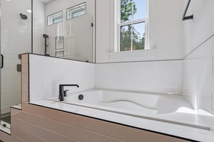 Catawba Cove Dr-S0105-046.jpg