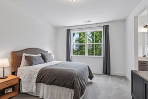 Catawba Cove Dr-S0105-084.jpg