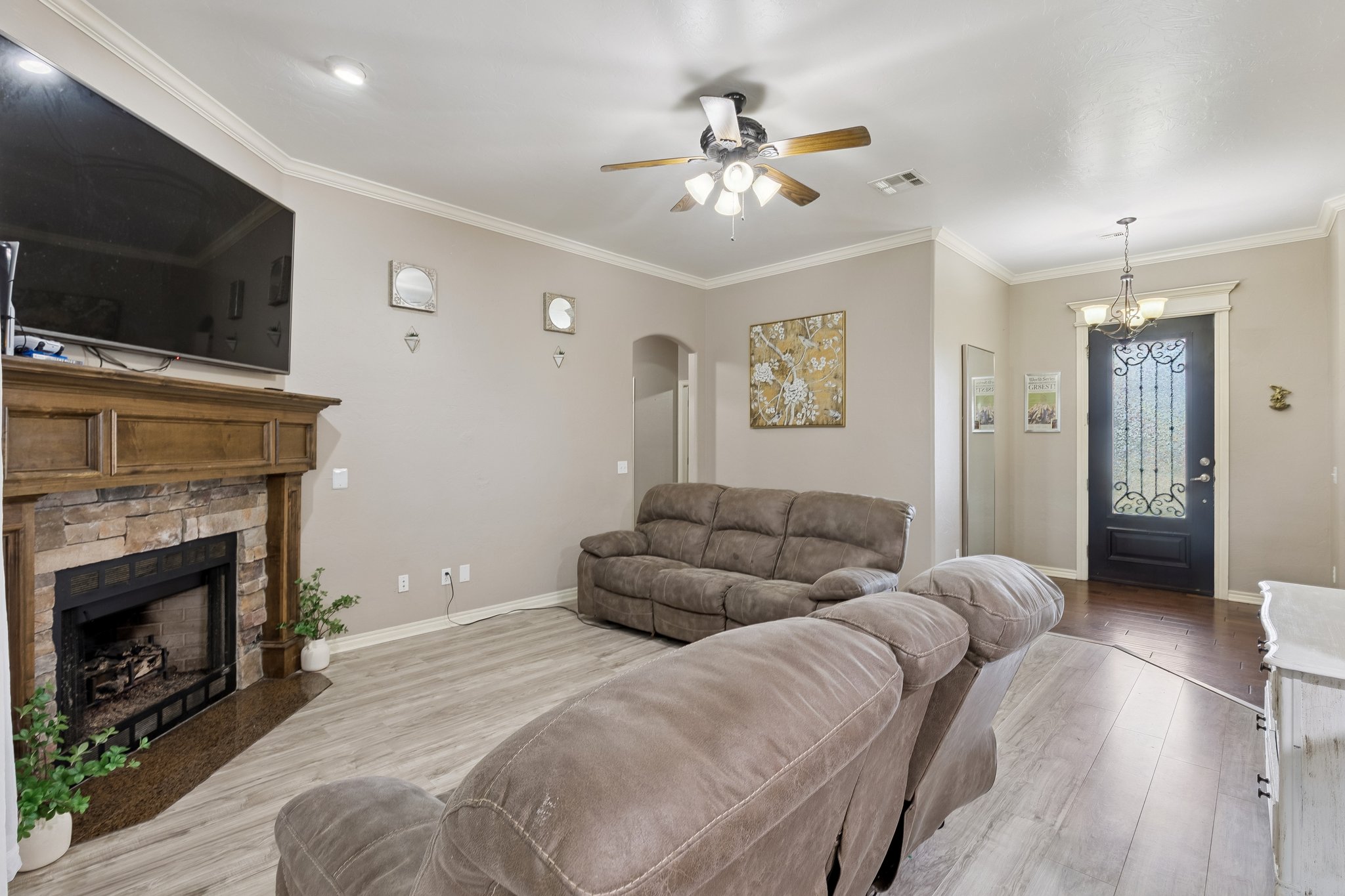 805 Brian Ct_010.jpg