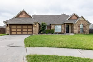 805 Brian Ct_005.jpg