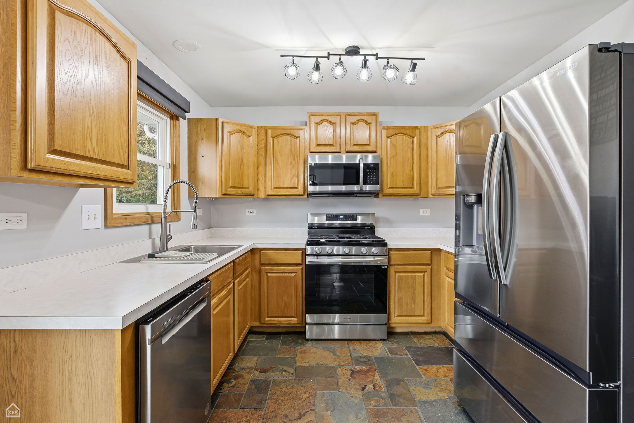 805 Cougar Ln - Kacper Jastrzebski_CHP2025_016