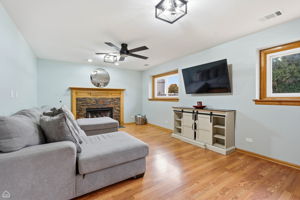 805 Cougar Ln - Kacper Jastrzebski_CHP2025_030