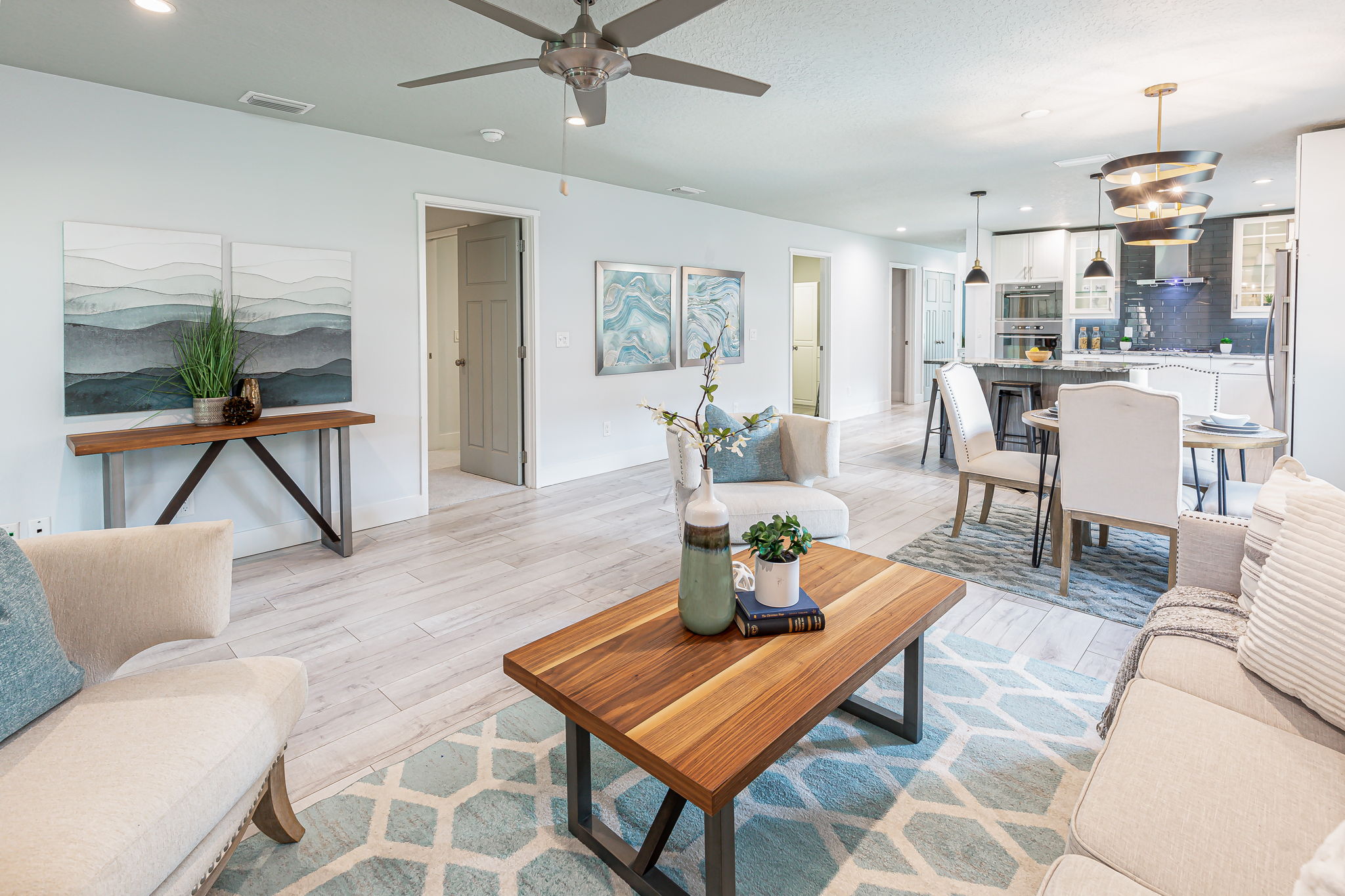 Family Room to Dining