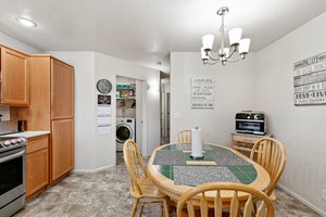  Photo 31