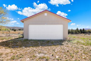 Detached Garage