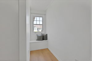  Photo 36
