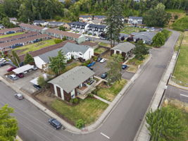  Photo 48