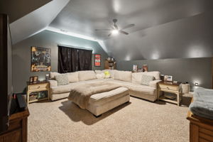  Photo 37