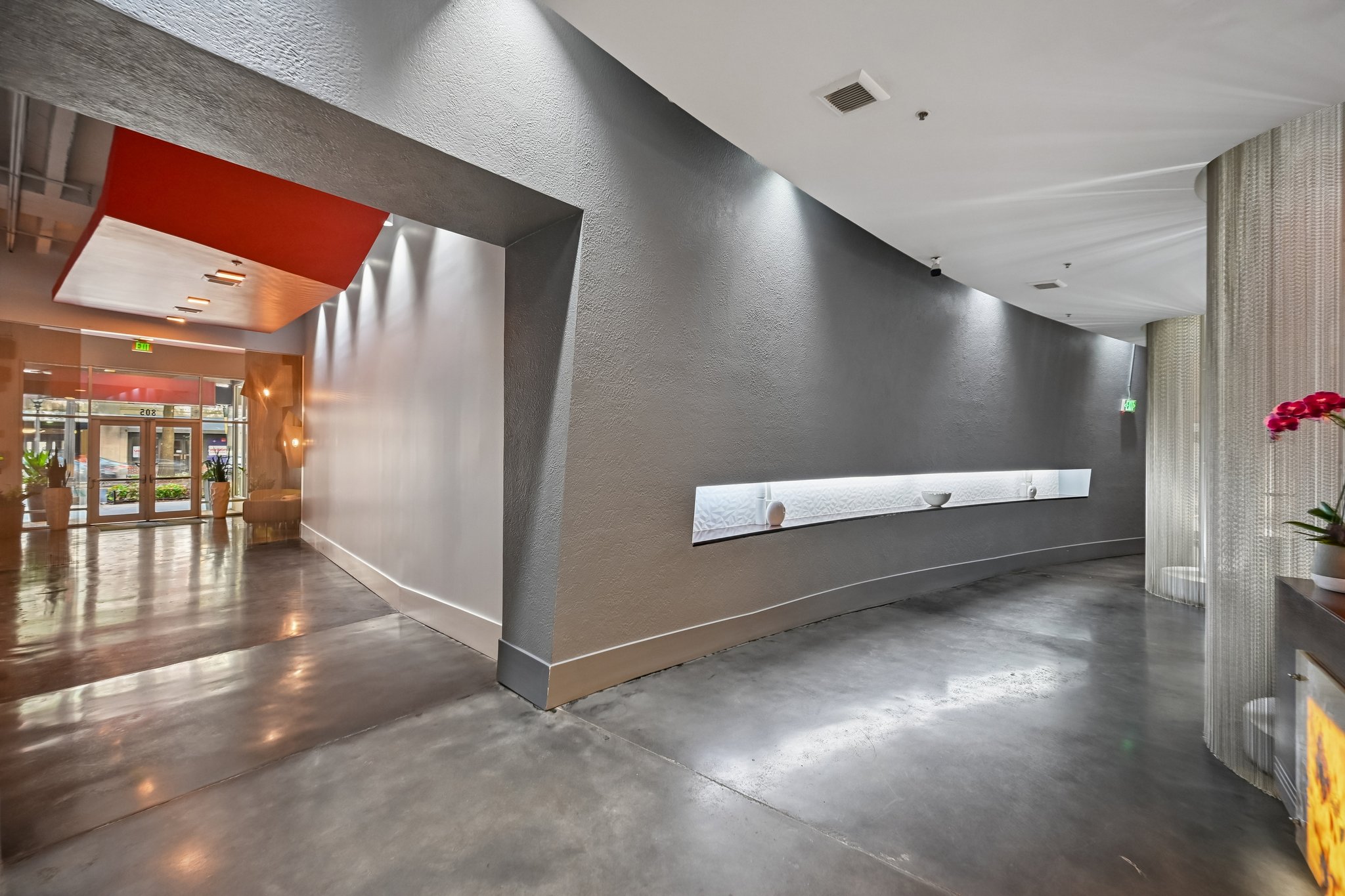 Peachtree St NE unit 501-3107-902.jpg